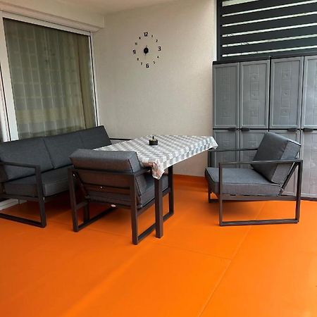 Апартаменты Parizsi Udvar Premium Apartman Дебрецен Экстерьер фото