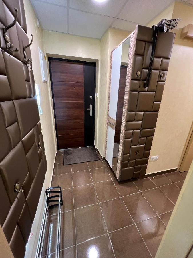 Апартаменты Parizsi Udvar Premium Apartman Дебрецен Экстерьер фото