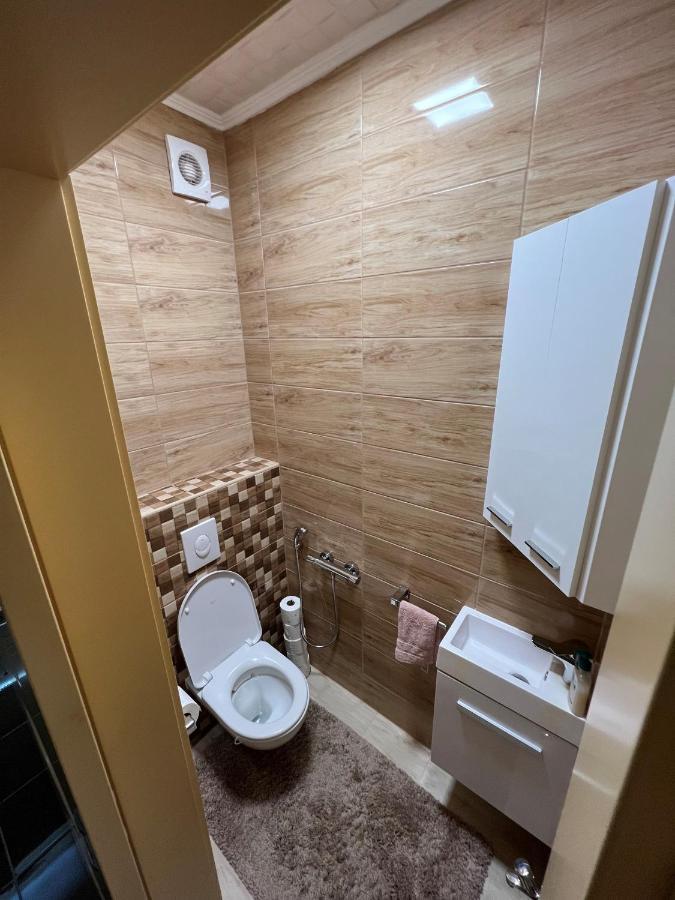 Апартаменты Parizsi Udvar Premium Apartman Дебрецен Экстерьер фото